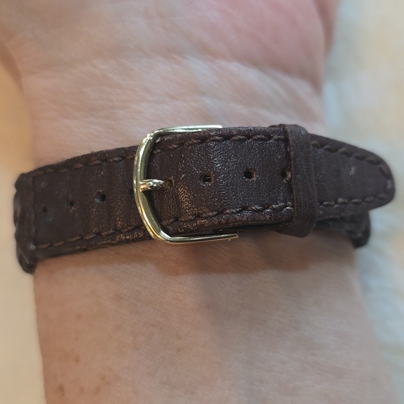 Mickey Mouse Lorus Watch! It Works!  "New Battery 4-25-25".  Looks Like New. - Picture 6 of 12